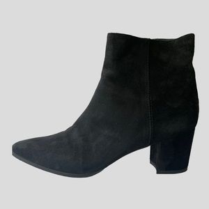 STUART WEITZMAN BLACK SUEDE BLOCK HEEL BOOTIES SIZE 8.5